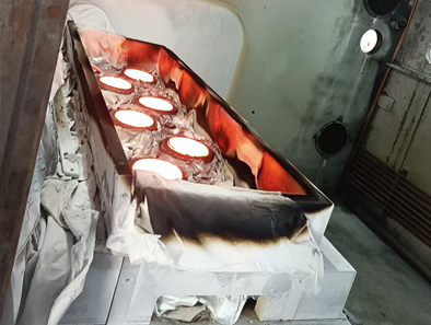 中頻感應(yīng)真空鍍膜機